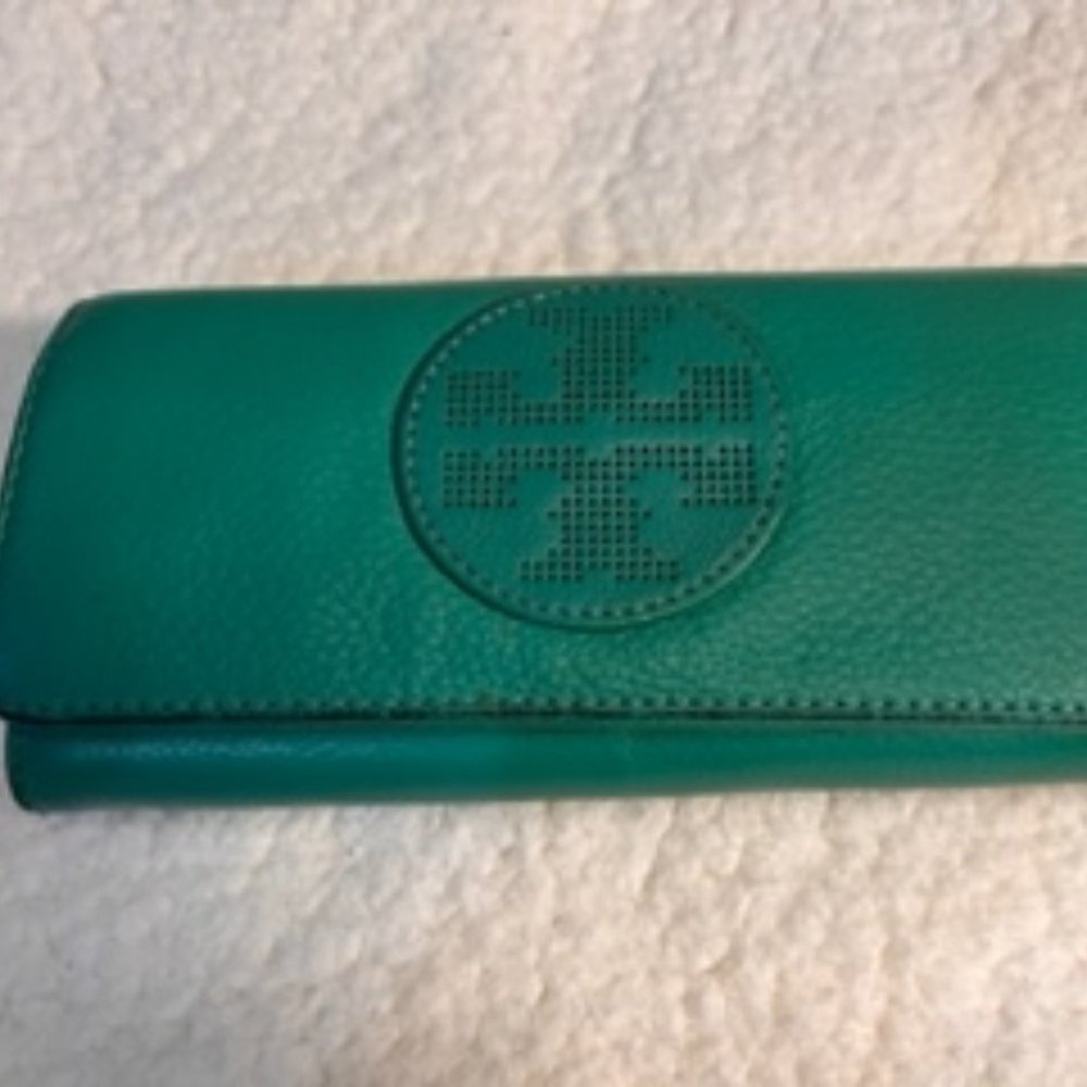 Tory Burch green wallet